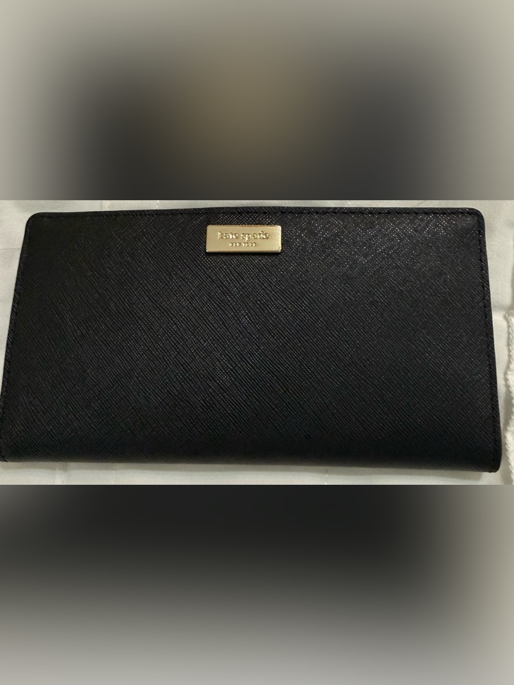 KATE SPADE black saffiano continental wallet with gold plaque